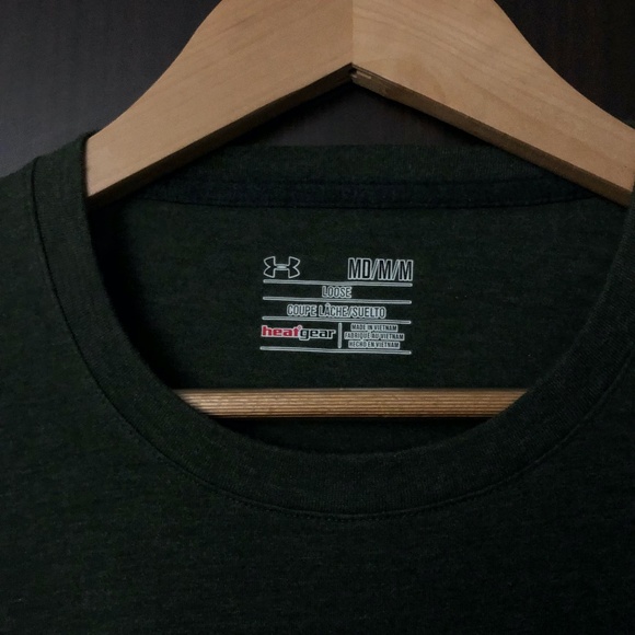 Under Armour T-Shirt - Picture 2 of 3